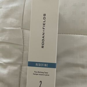 🎉 REDUCED ❄️Authentic Rodan & Fields pore minimizing toner NEW IN SEALED BOX ❤️